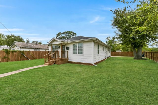 749 E 41st Street, Houston, TX 77022