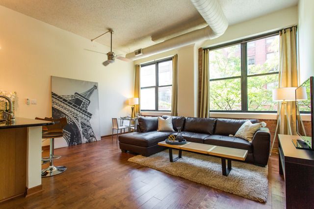 812 W Van Buren Street 2D, Chicago, IL 60607