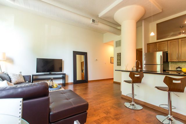 812 W Van Buren Street 2D, Chicago, IL 60607