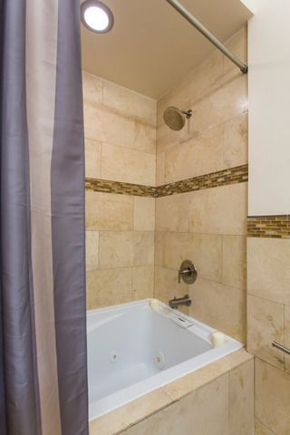 812 W Van Buren Street 2D, Chicago, IL 60607