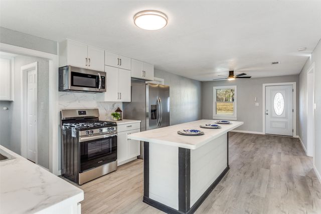 804 Lively Street, Bowie, TX 76230