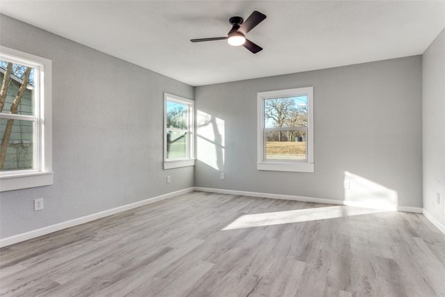 804 Lively Street, Bowie, TX 76230