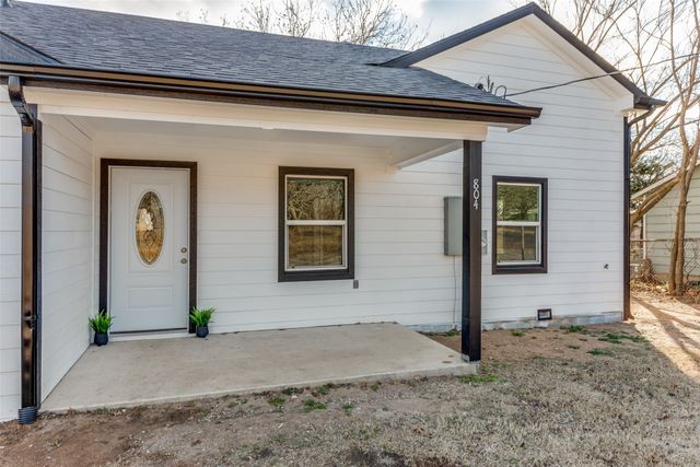 804 Lively Street, Bowie, TX 76230