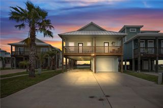 432 Paradise Pointe Dr, Port Aransas, TX 78373