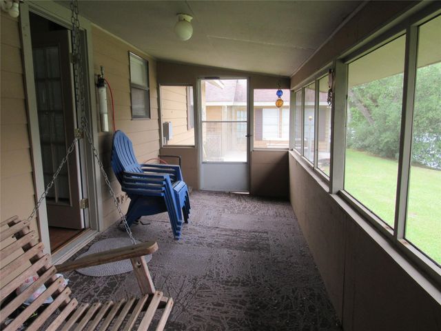 242 Sir Lancelot Drive N, Sargent, TX 77414