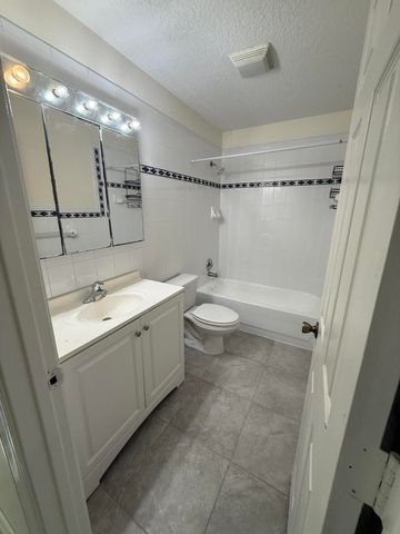 14063 Wellington Trace 63, Wellington, FL 33414