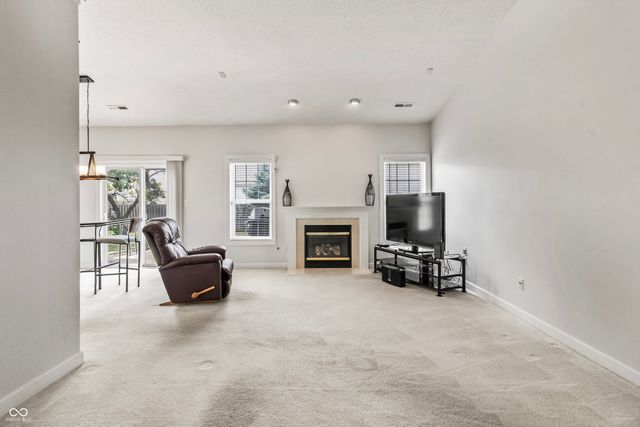 10617 Brooks Street, Indianapolis, IN 46234