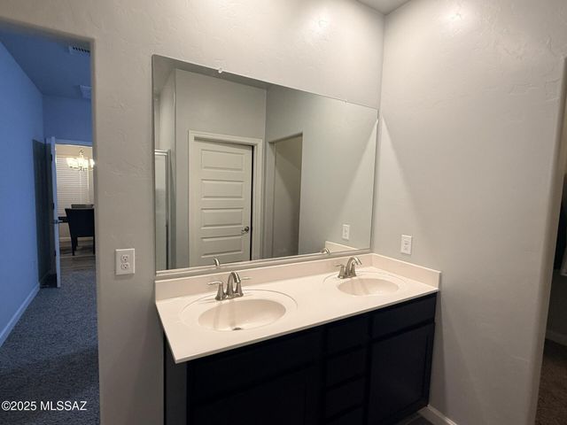 2571 W Kippy Trail, Tucson, AZ 85745