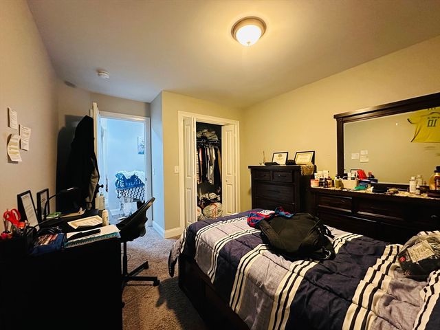 83 Federal St, Agawam, MA 01001