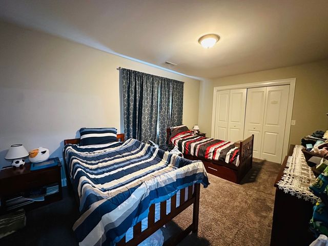 83 Federal St, Agawam, MA 01001