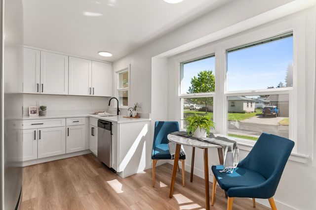 2717 N Nelson St, Spokane, WA 99207