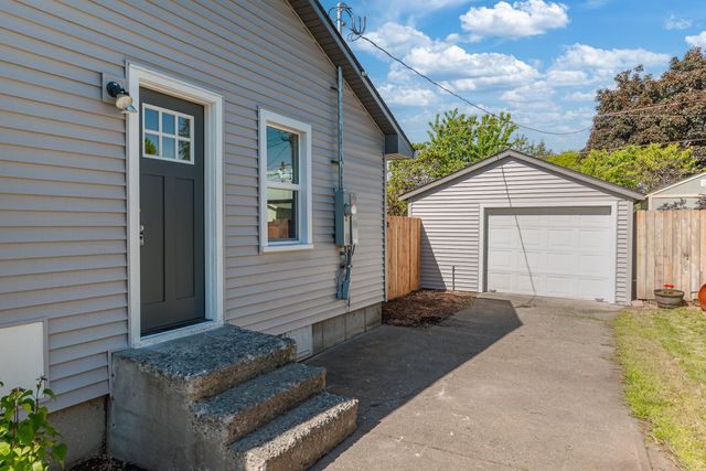 2717 N Nelson St, Spokane, WA 99207