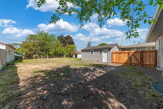 2717 N Nelson St, Spokane, WA 99207