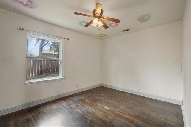 126 Wilson Ave, Modesto, CA 95354