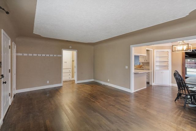 126 Wilson Ave, Modesto, CA 95354