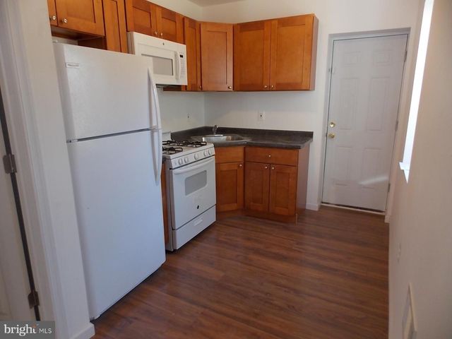 4206 WALLACE ST, Philadelphia, PA 19104