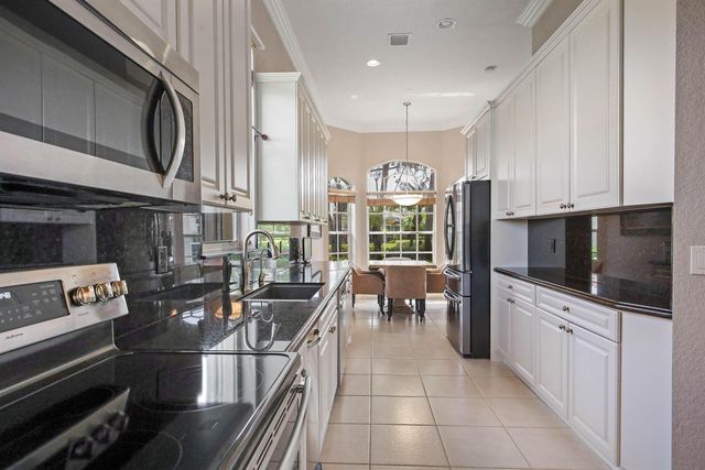 5743 Fountains Drive S, Lake Worth, FL 33467
