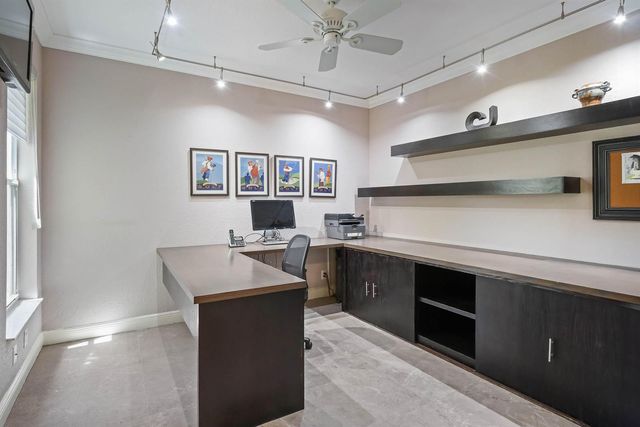 5743 Fountains Drive S, Lake Worth, FL 33467
