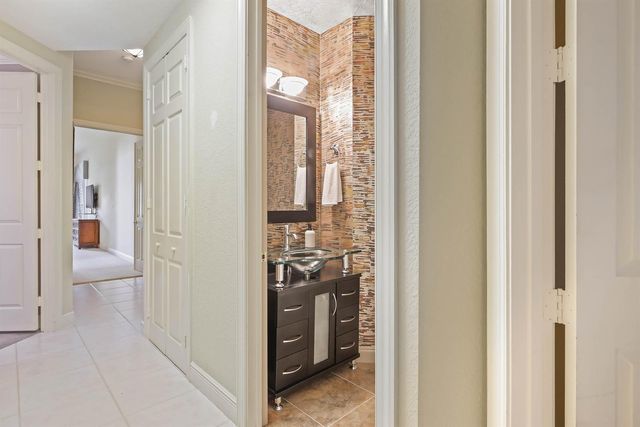 5743 Fountains Drive S, Lake Worth, FL 33467