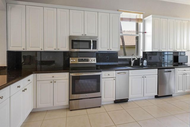 5743 Fountains Drive S, Lake Worth, FL 33467