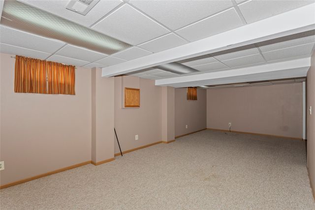 1006 SE Peterson Drive, Ankeny, IA 50021