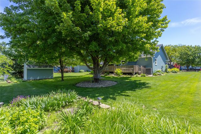 1006 SE Peterson Drive, Ankeny, IA 50021