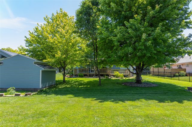 1006 SE Peterson Drive, Ankeny, IA 50021