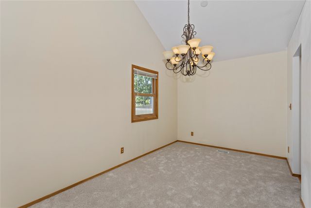 1006 SE Peterson Drive, Ankeny, IA 50021