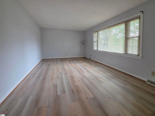 700 Welcome Avenue Extension, Greenville, SC 29611