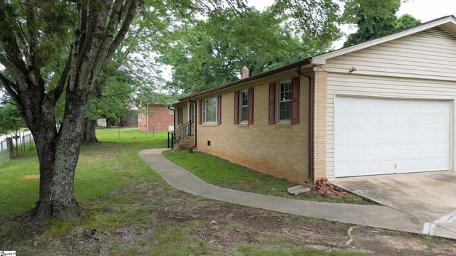 700 Welcome Avenue Extension, Greenville, SC 29611