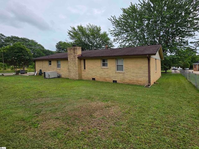 700 Welcome Avenue Extension, Greenville, SC 29611