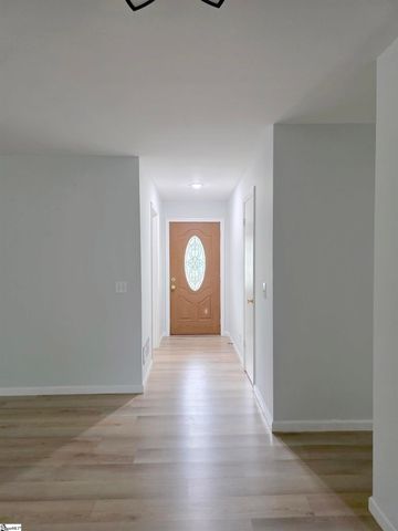 700 Welcome Avenue Extension, Greenville, SC 29611