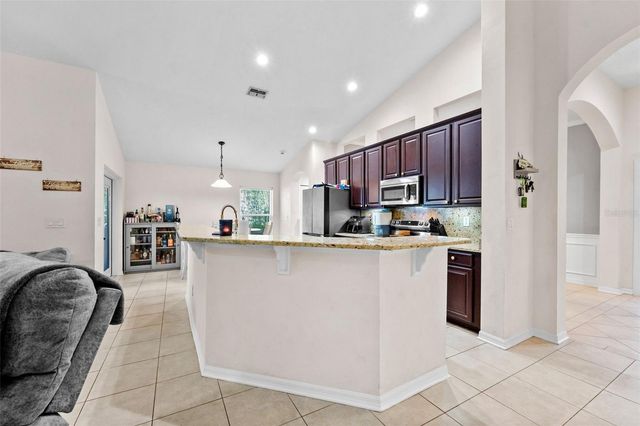 18843 MAISONS DRIVE, Lutz, FL 33558