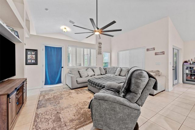 18843 MAISONS DRIVE, Lutz, FL 33558