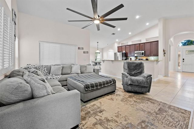 18843 MAISONS DRIVE, Lutz, FL 33558