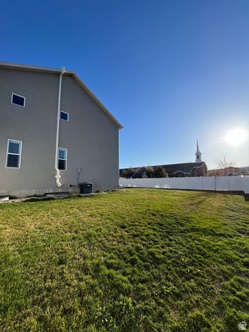 387 N TAYLOR RD, Saratoga Springs, UT 84045