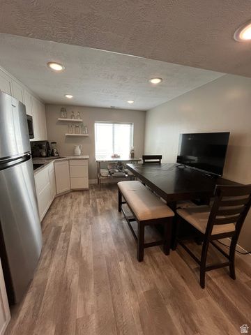 387 N TAYLOR RD, Saratoga Springs, UT 84045