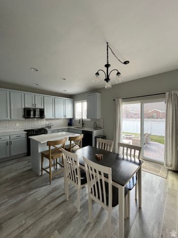 387 N TAYLOR RD, Saratoga Springs, UT 84045