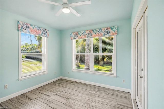 844 SW 17th TER, Cape Coral, FL 33991