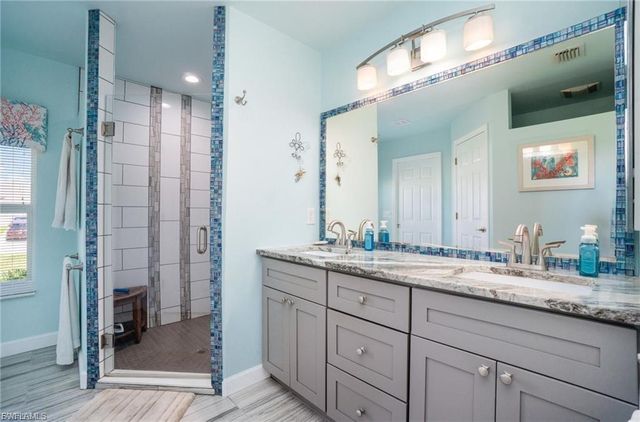 844 SW 17th TER, Cape Coral, FL 33991