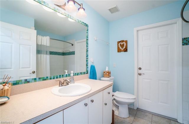 844 SW 17th TER, Cape Coral, FL 33991