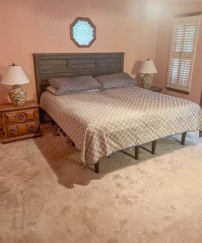 2009 N Alexander Lane, Bethany, OK 73008