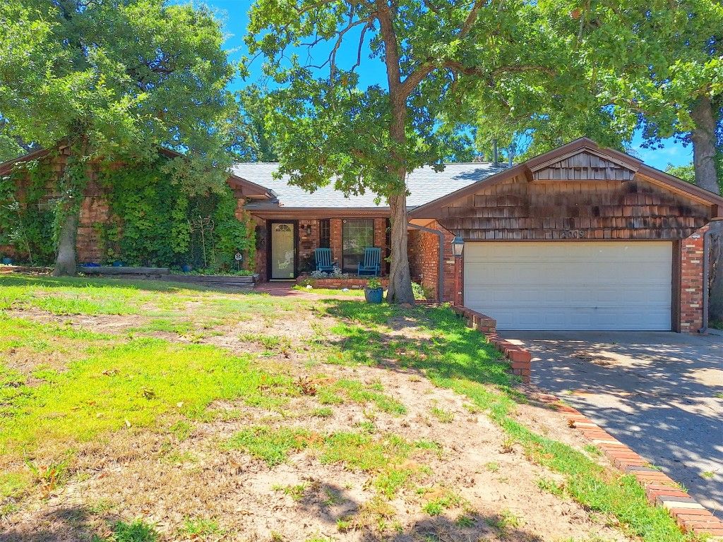 2009 N Alexander Lane, Bethany, OK 73008