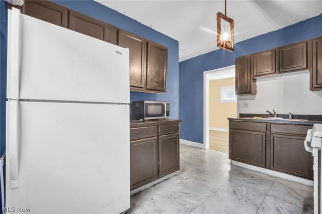9908 Bessemer Avenue, Cleveland, OH 44104