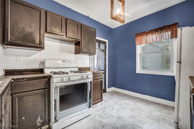 9908 Bessemer Avenue, Cleveland, OH 44104
