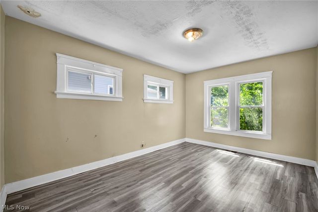 9908 Bessemer Avenue, Cleveland, OH 44104