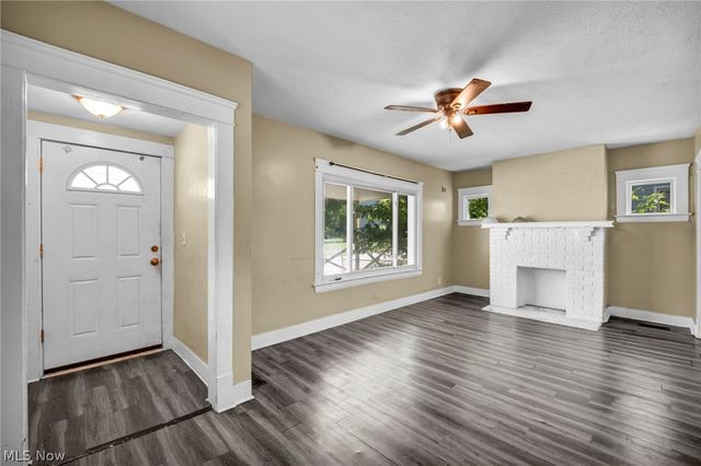 9908 Bessemer Avenue, Cleveland, OH 44104