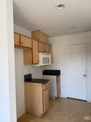 1303 Erie Street, Bakersfield, CA 93307