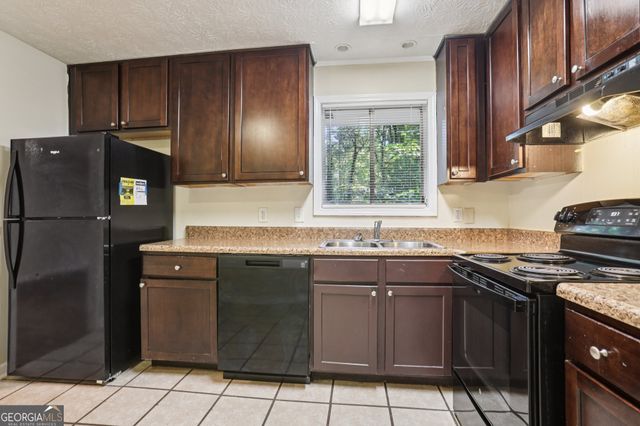 5802 Simone Drive, Stone Mountain, GA 30087