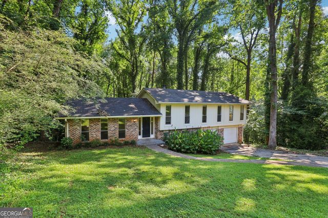 5802 Simone Drive, Stone Mountain, GA 30087